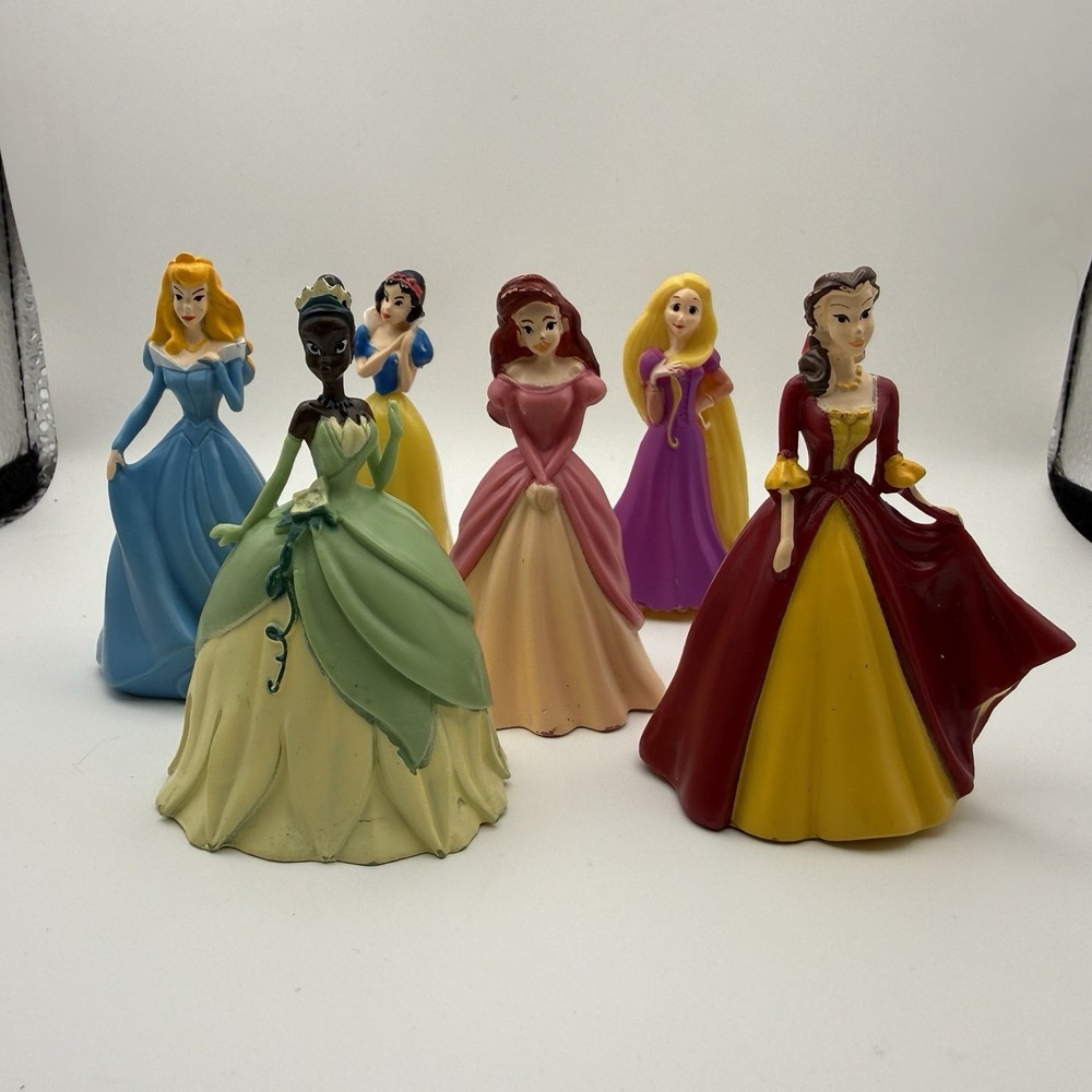 Lot of 6 Disney Princess Figurines Aurora, Snow White, Ariel, Tiana & Cinderella